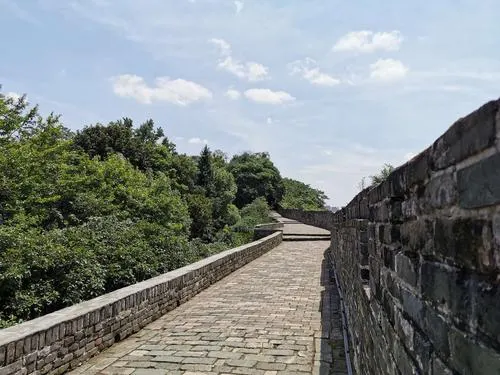 柳州城遗址古城墙与古道